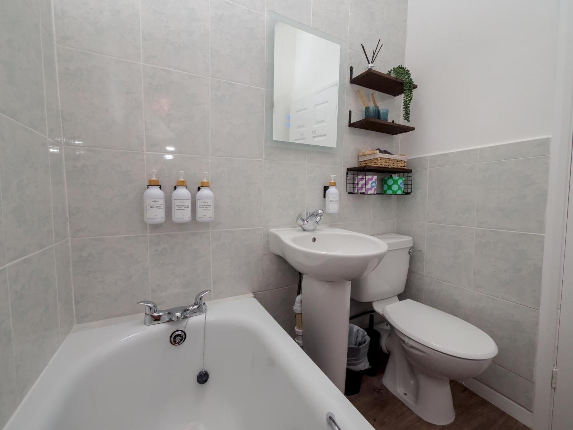 The Lilley Pad In Ludlow Cosy, Central, Perfect For Couples, Netflix & Parking Permit Exterior foto